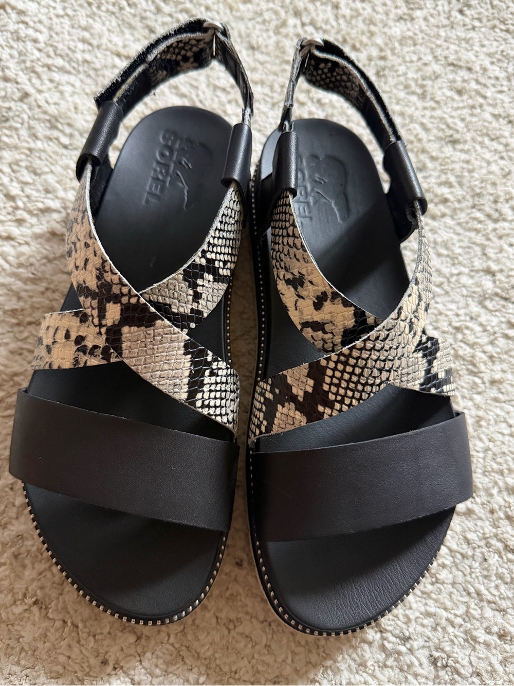 Sorel Roaming Crisscross Sandal Womens 7M Black Snake Print Strappy Shoes